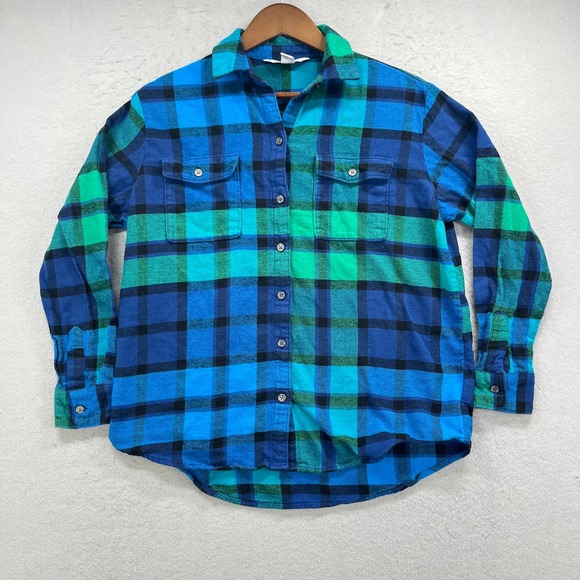 Old Navy Tops - Old Navy Flannel Shirt Womens Small Blue The Boyfriend Shirt Plaid Cabincore